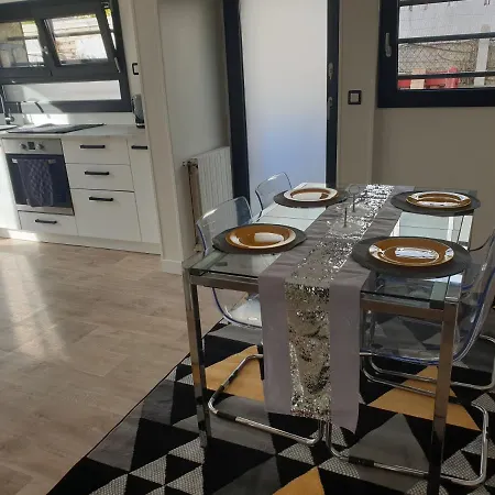 Maison *